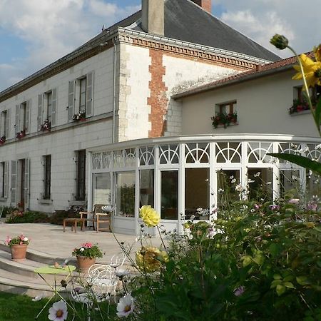 Entre Cour Et Jardin Chalons en Champagne Bagian luar foto