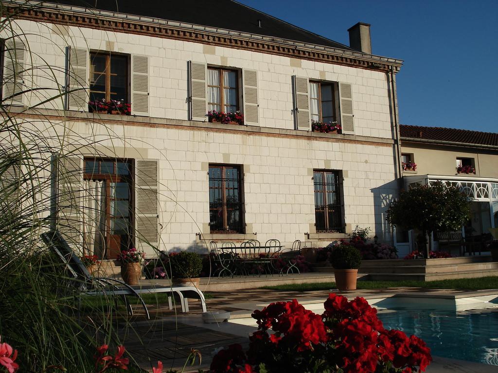 Entre Cour Et Jardin Chalons en Champagne Bagian luar foto